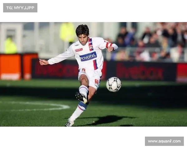 法甲足球明星纵横赛场 向世界展现顶级竞技魅力与实力 法甲足球明星纵横赛场 向世界展现顶级竞技魅力与实力